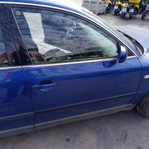 PUERTA DELANTERA DERECHA VOLKSWAGEN PASSAT BERLINA (3B3)