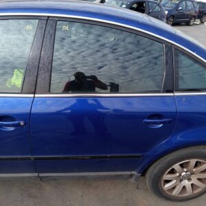PUERTA TRASERA IZQUIERDA VOLKSWAGEN PASSAT BERLINA (3B3)