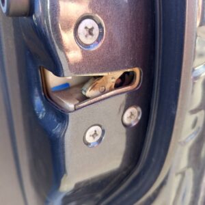CERRADURA PUERTA DELANTERA DERECHA SUBARU LEGACY COMBI/ OUTBACK (B14)