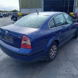 PILOTO TRASERO IZQUIERDO VOLKSWAGEN PASSAT BERLINA (3B3)